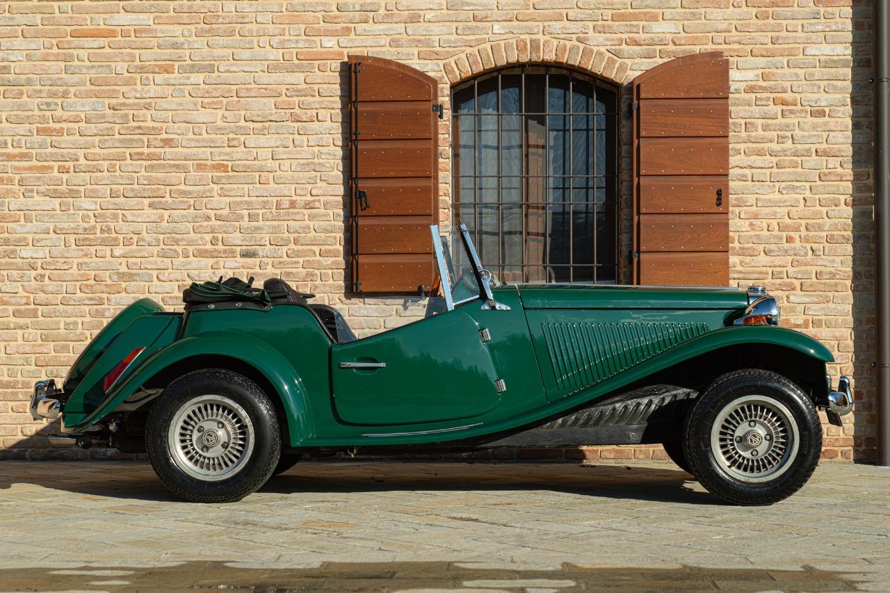 LAFER MP - 1979 LesAnciennes.com