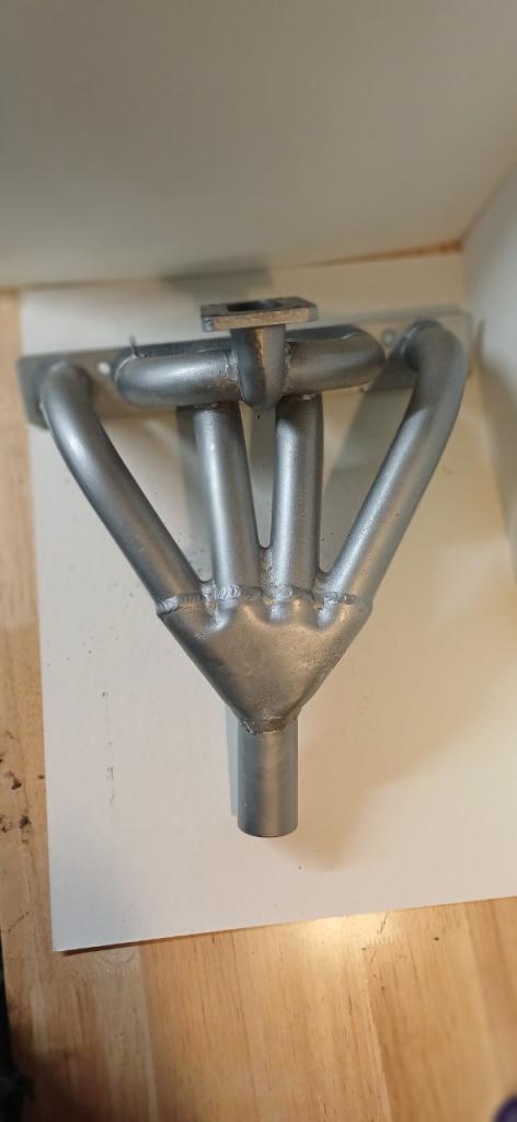 Tubulure RENAULT Dauphine 1093 LesAnciennes.com