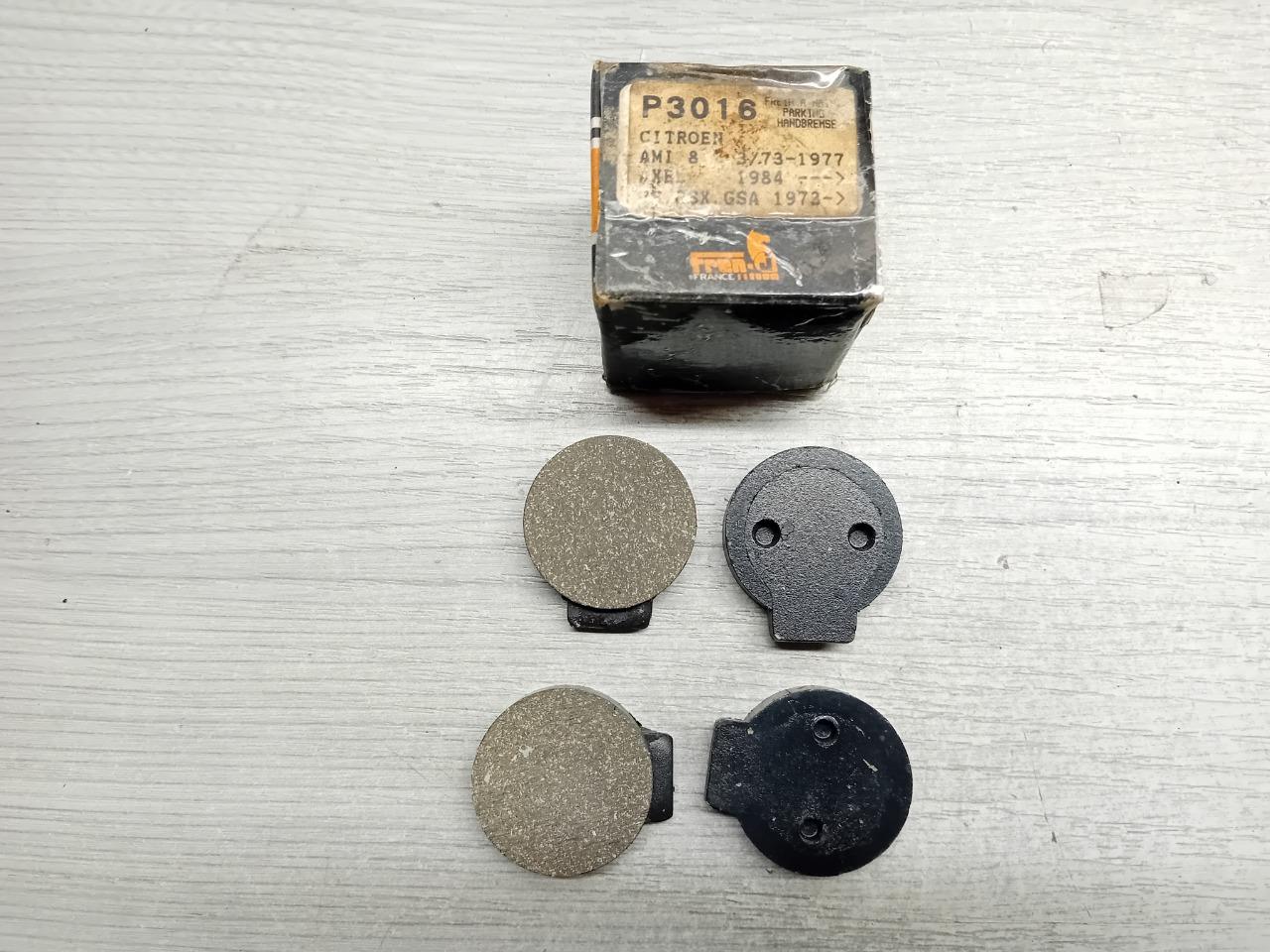 P3016 PLAQUETTES DE FREIN CITROEN 2CV GS GSX AMI 8 LesAnciennes.com
