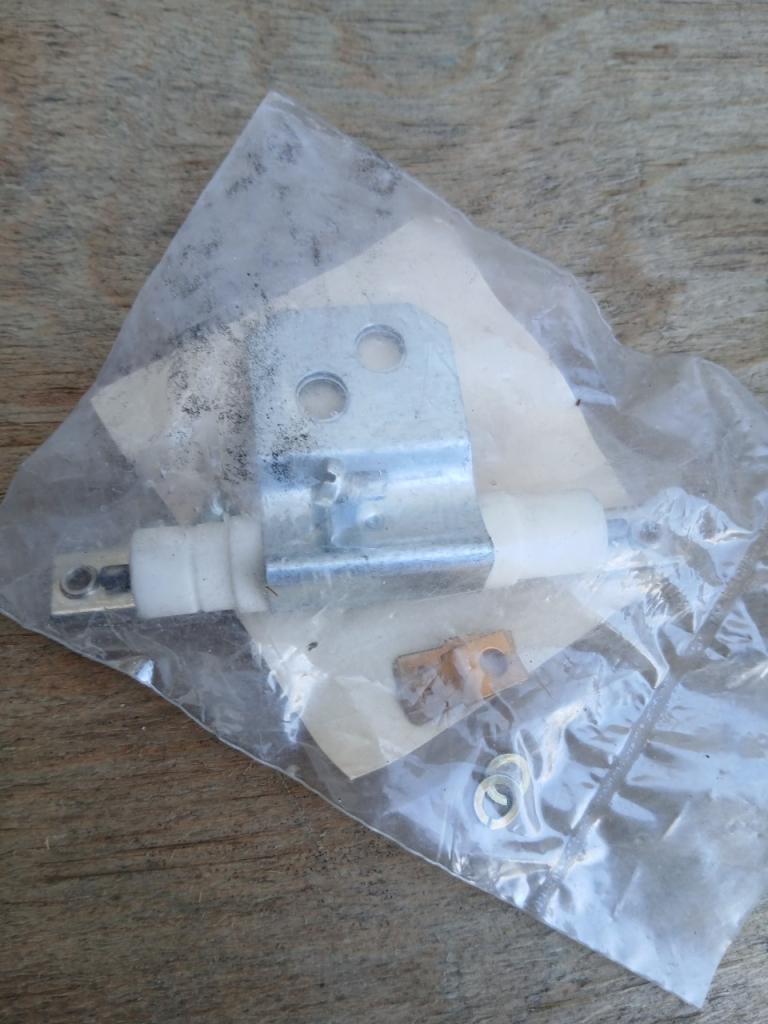 Resistance PORSCHE 924 LesAnciennes.com