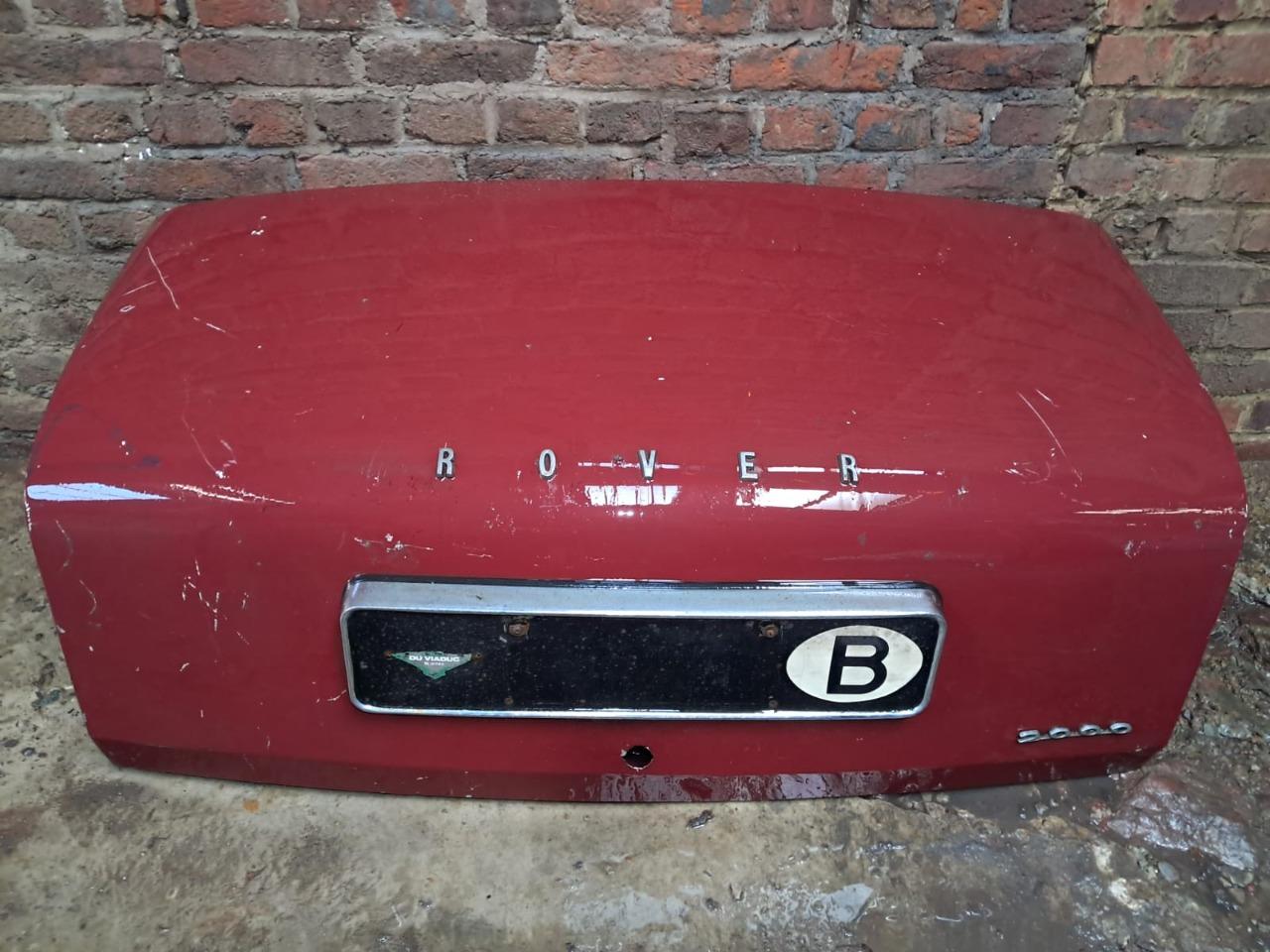 Pièces ROVER P5 à vendre coffre arrière et aile LesAnciennes.com