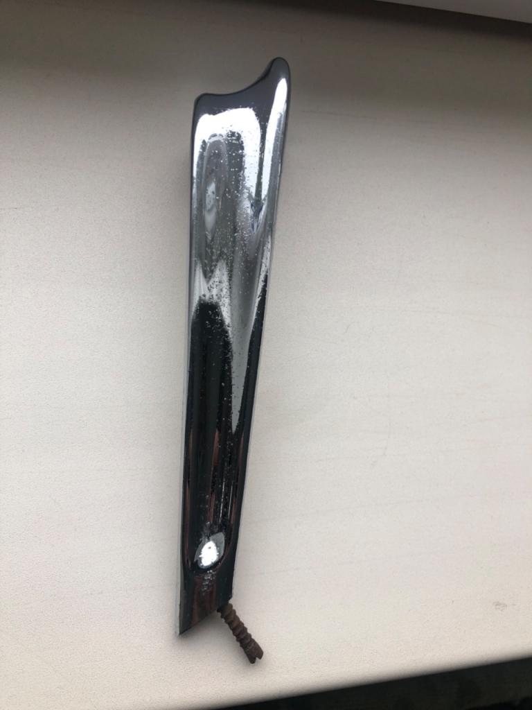 Poignée de porte intérieur PEUGEOT 404 LesAnciennes.com