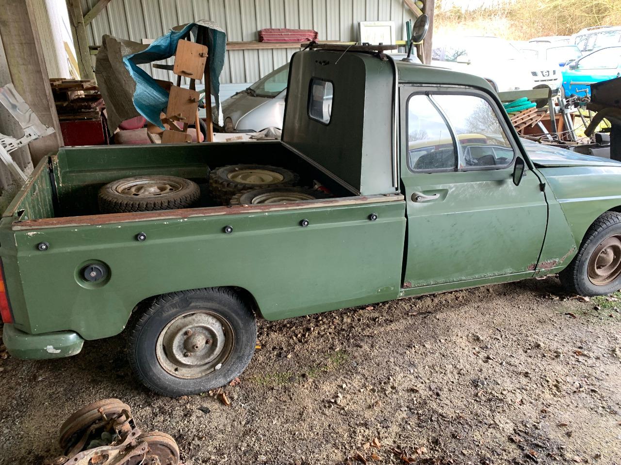 RENAULT 4L (R4L) F6 PICK UP 4+4 - 1981 LesAnciennes.com