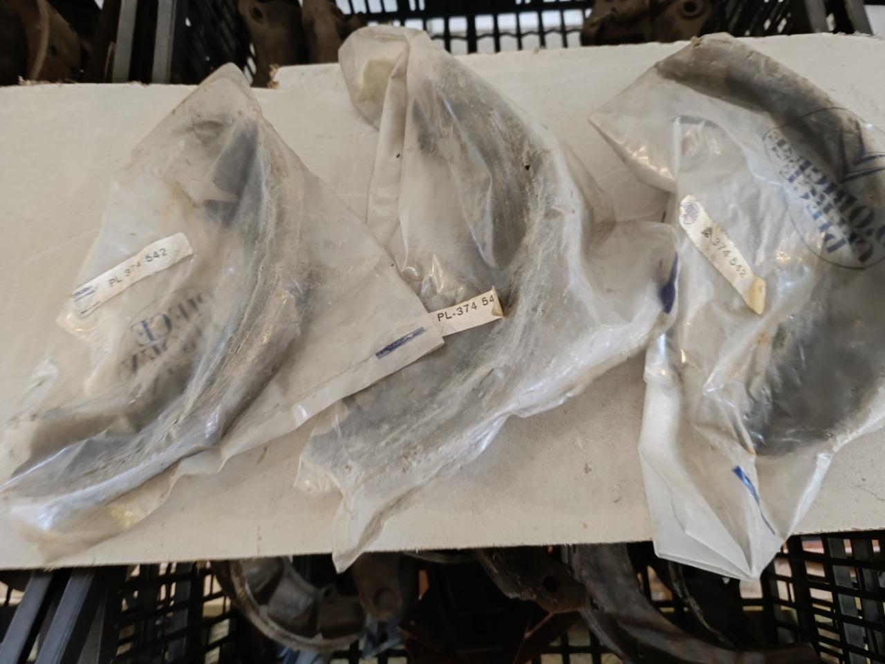 Mâchoires de frein arrière neuves d'époque LesAnciennes.com