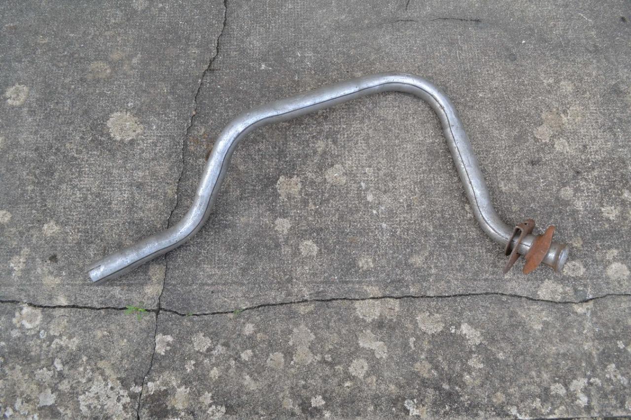 Tuyau AV PEUGEOT 305 essence et diesel, neuf LesAnciennes.com