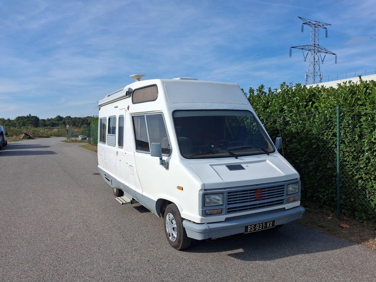 1986 Peugeot J5 Oxygène 600 Campervan LesAnciennes.com