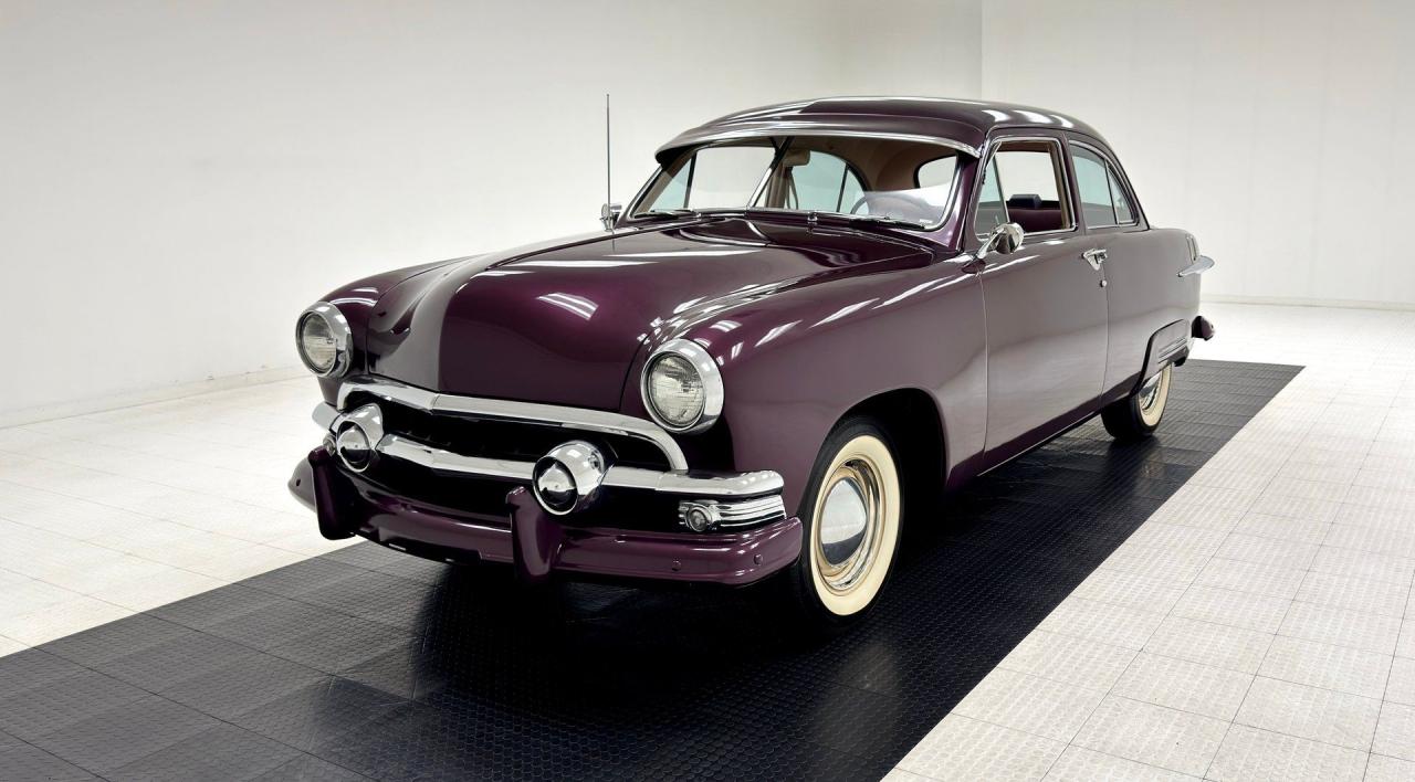 1951 Ford Custom Deluxe Tudor Sedan LesAnciennes.com