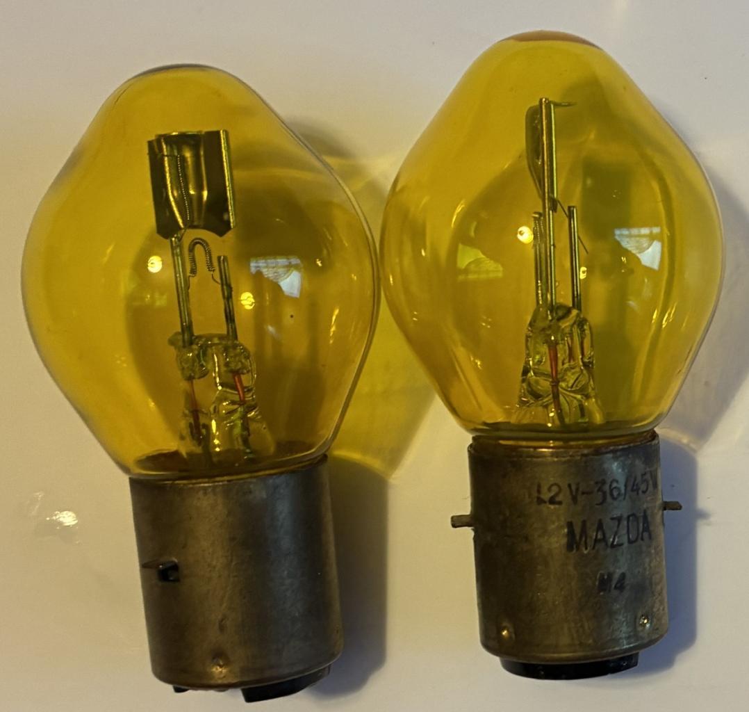 Ampoules MAZDA BA20d 12V 36/45W 24V55/50WP45T jaun LesAnciennes.com