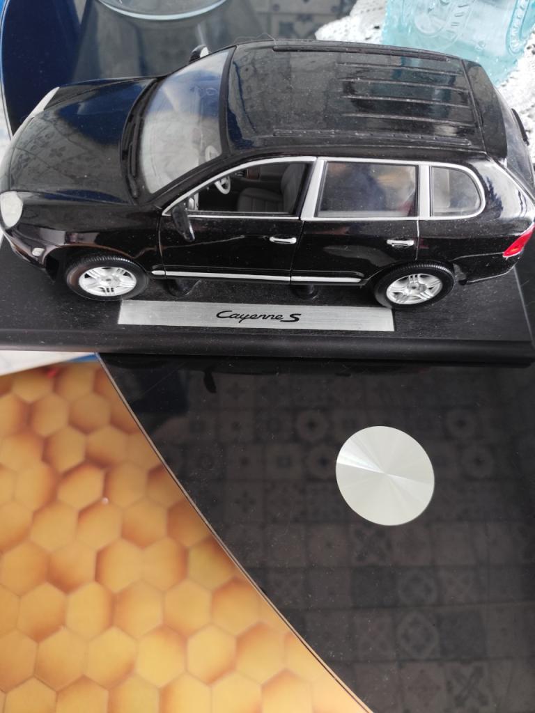 Porsche Cayenne LesAnciennes.com