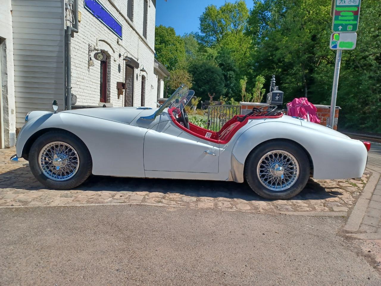 TRIUMPH TR3A - 1960 LesAnciennes.com