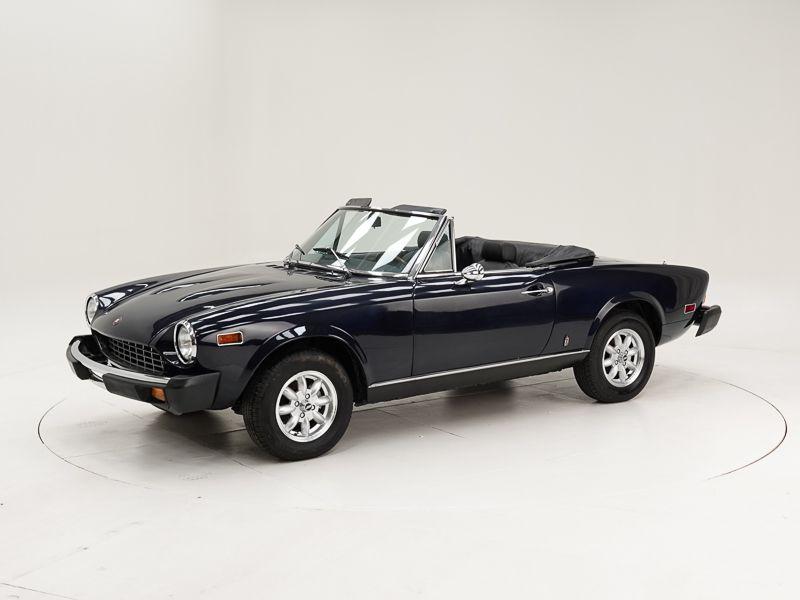 FIAT 124 Spider - 1977 LesAnciennes.com