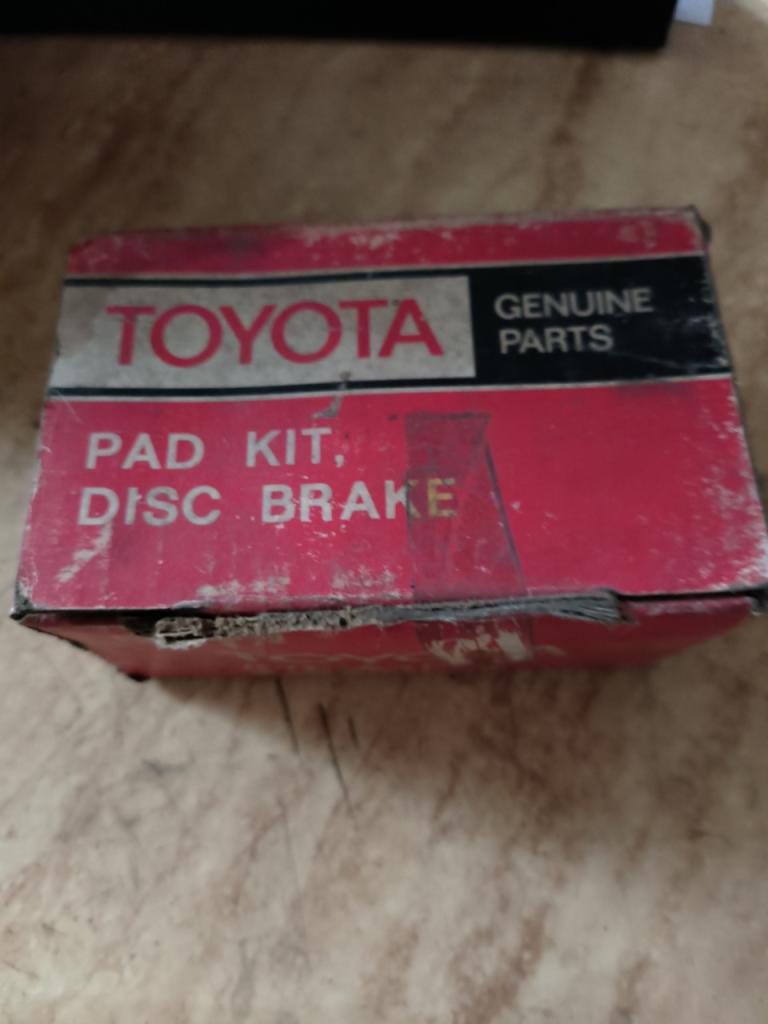 Plaquettes de freins avant Toyota – Réf. 04491-140 LesAnciennes.com