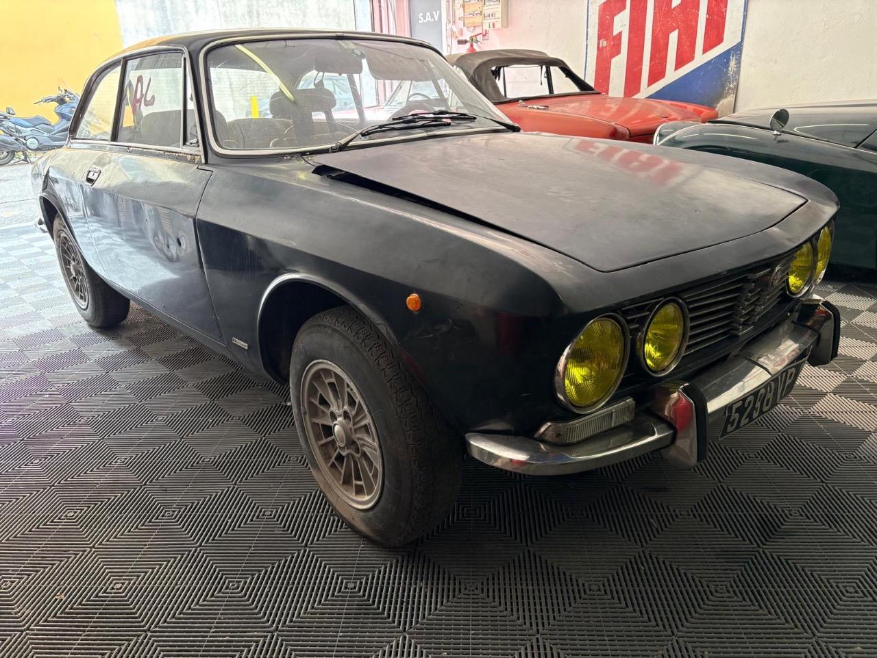 ALFA ROMEO 2000 - 1973 LesAnciennes.com