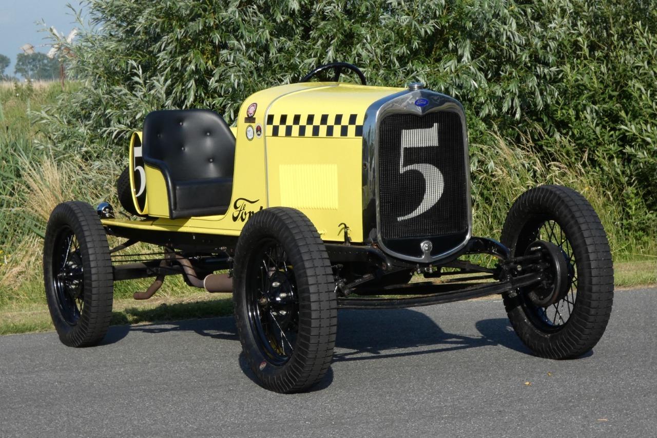 FORD A Beach racer - 1930 LesAnciennes.com