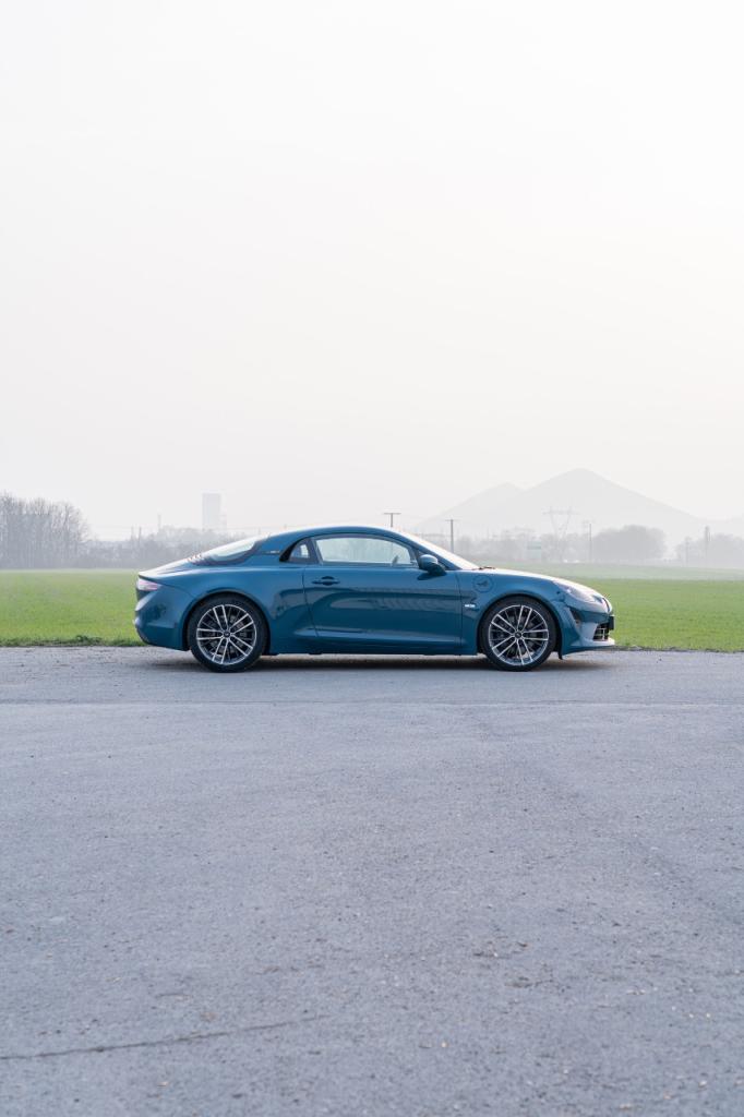 ALPINE RENAULT A110 GTS LesAnciennes.com