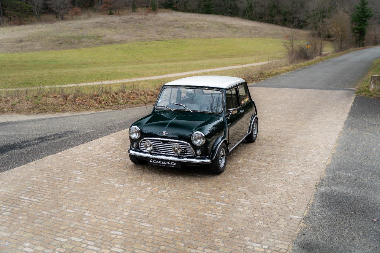MINI Cooper - 1964 LesAnciennes.com