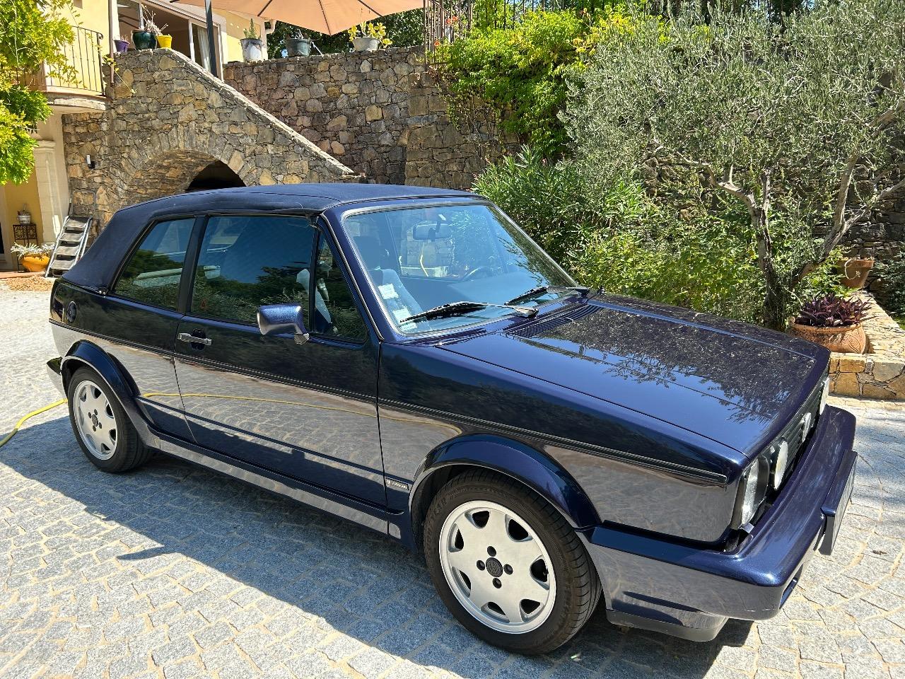 VOLKSWAGEN Golf Cabriolet 112 cv - 1991 LesAnciennes.com