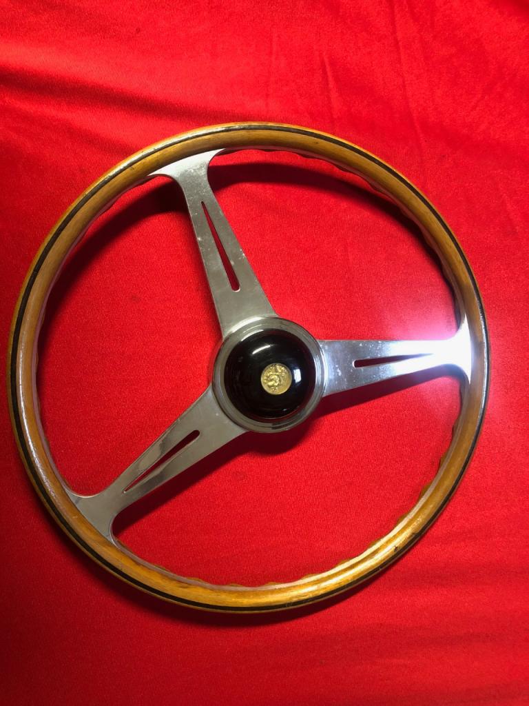 Volant DIVERS tout modèle LesAnciennes.com