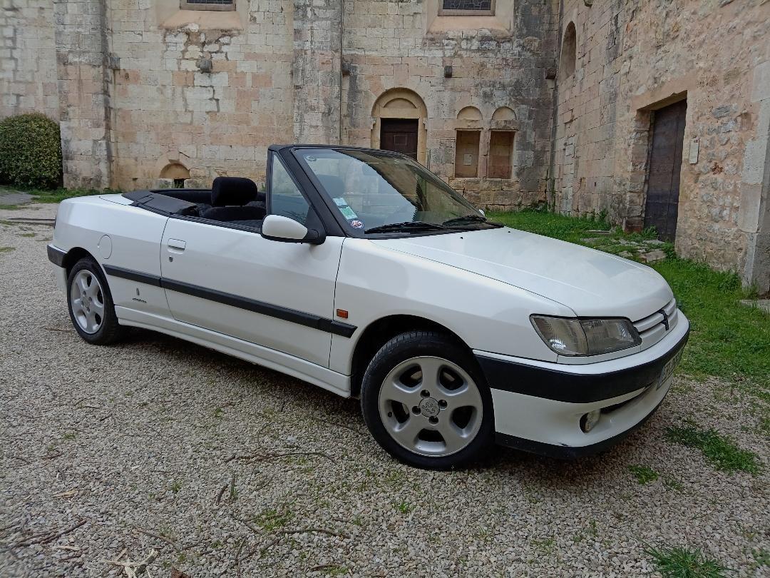 PEUGEOT 306 cabriolet - 1995 LesAnciennes.com