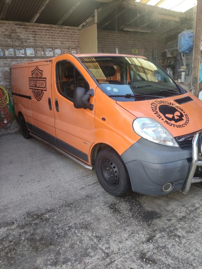 OPEL Vivaro LesAnciennes.com