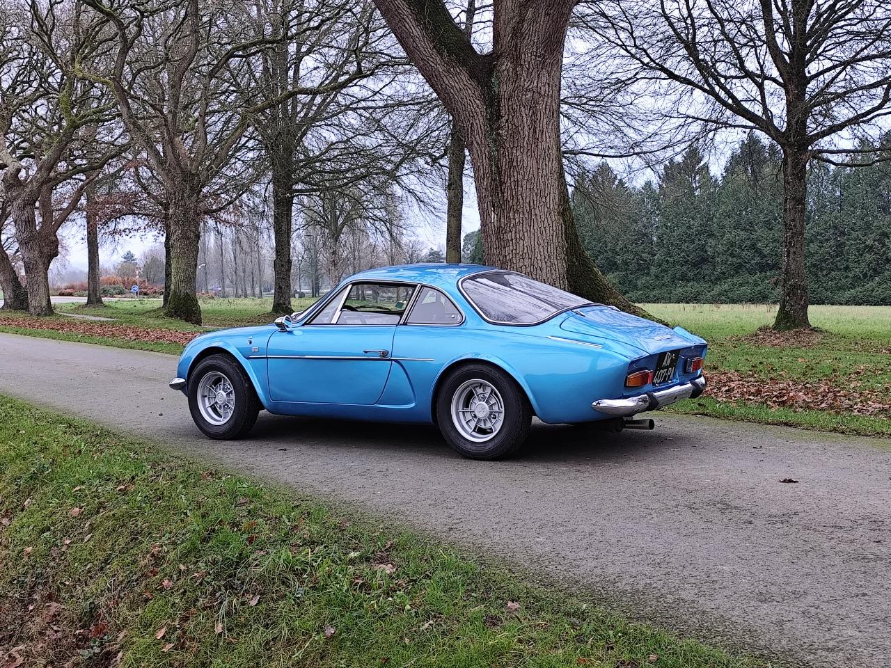 ALPINE RENAULT A110 - 1965 LesAnciennes.com