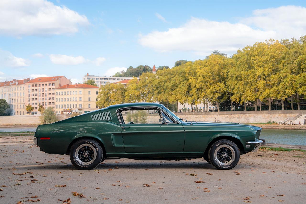 FORD Mustang Fastback Bullit - 1968 LesAnciennes.com