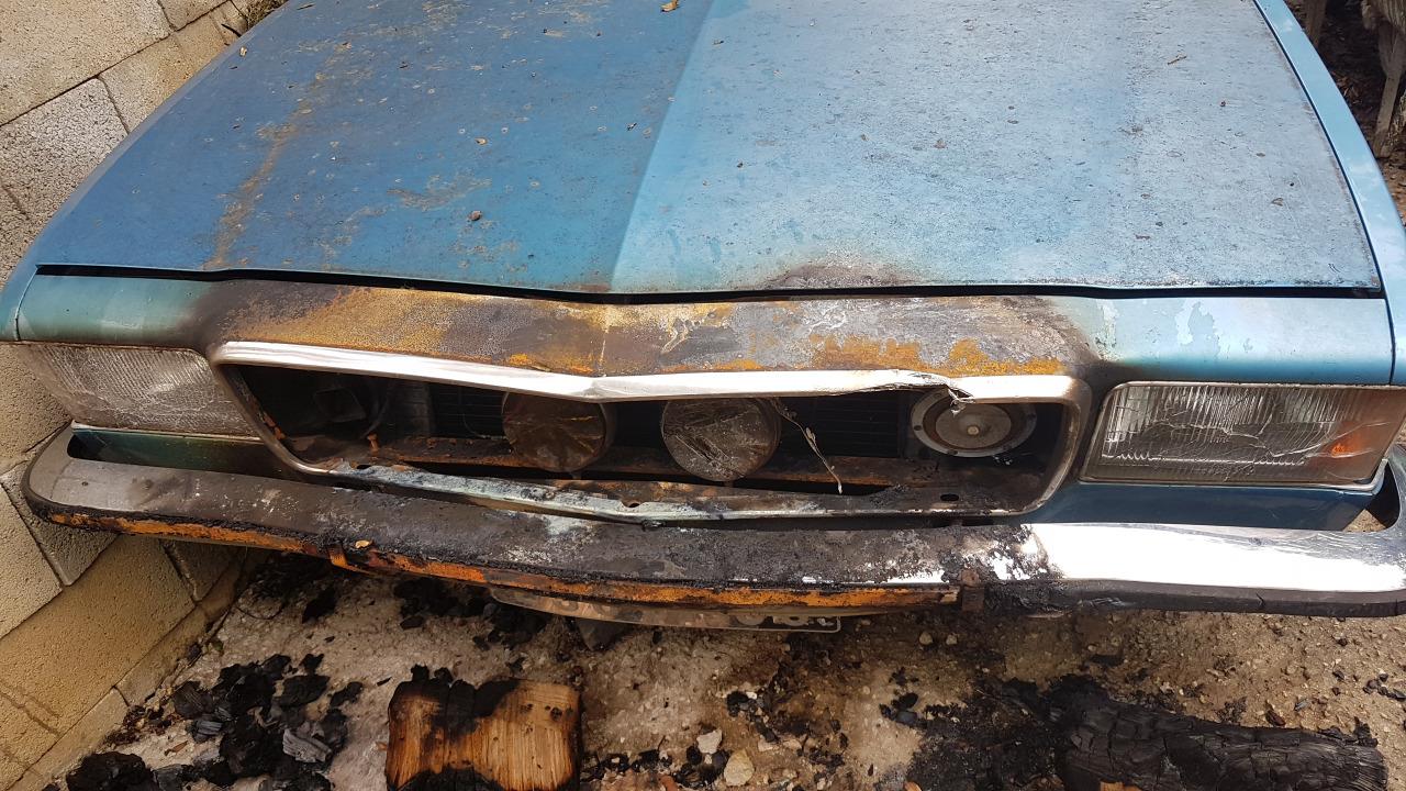 Recherche calandre et pare chocs avant COMMODORE B LesAnciennes.com