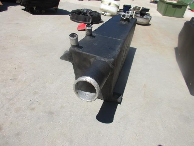 Reservoir d' huile Ferrari F40 LesAnciennes.com