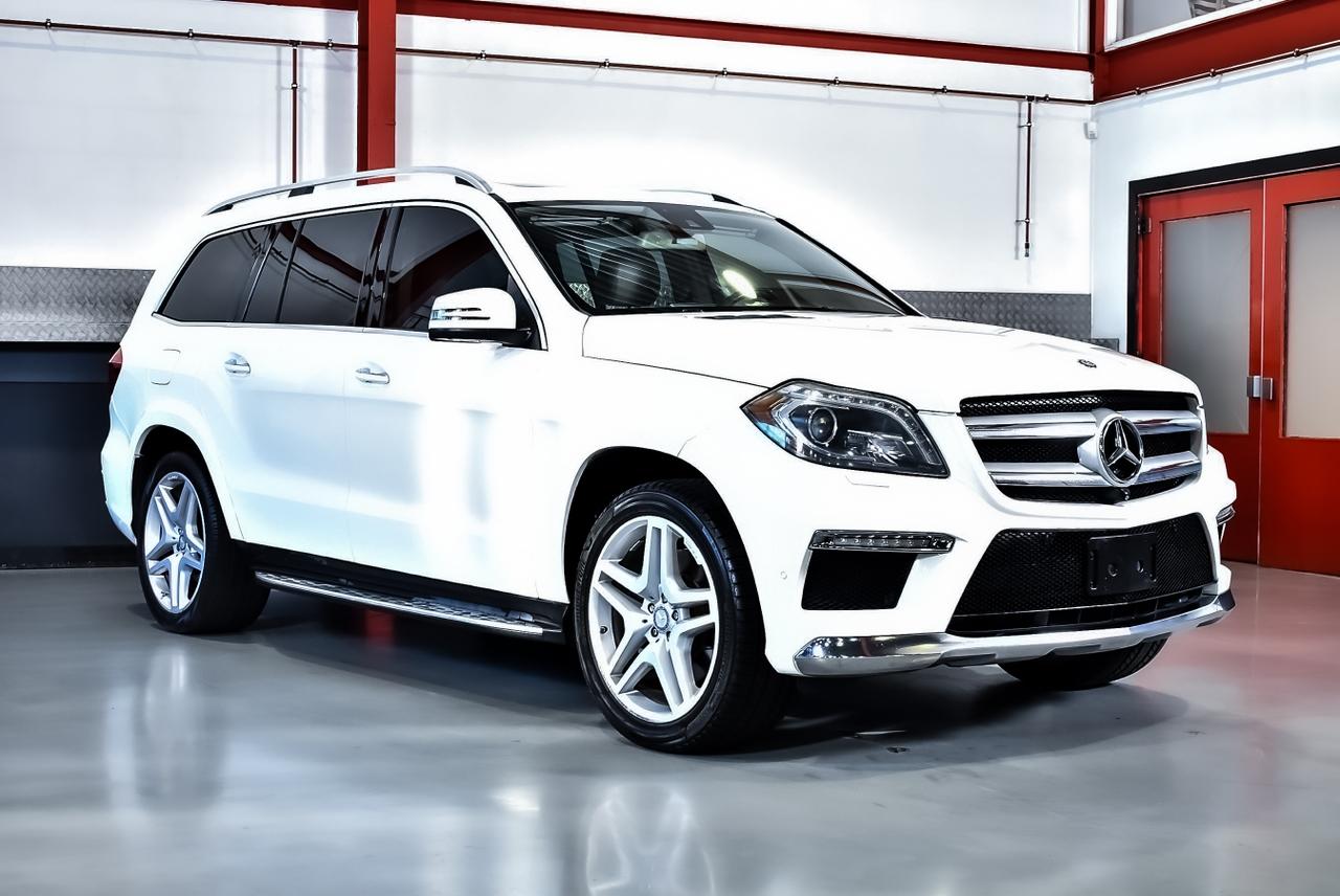 2015 Mercedes-Benz GL550 4Matic SUV 4,7L V8 (7 sea LesAnciennes.com