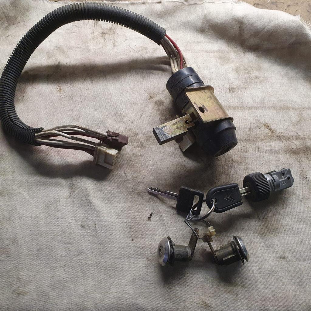 Citroën CX série 2 : Neiman + barillets LesAnciennes.com