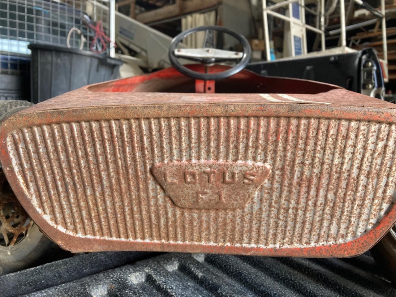 Lotus sortie de grange LesAnciennes.com