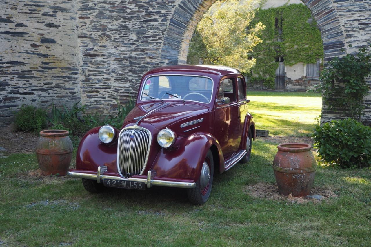 Simca 8 de 1950 à vendre - voiture ancienne de collection