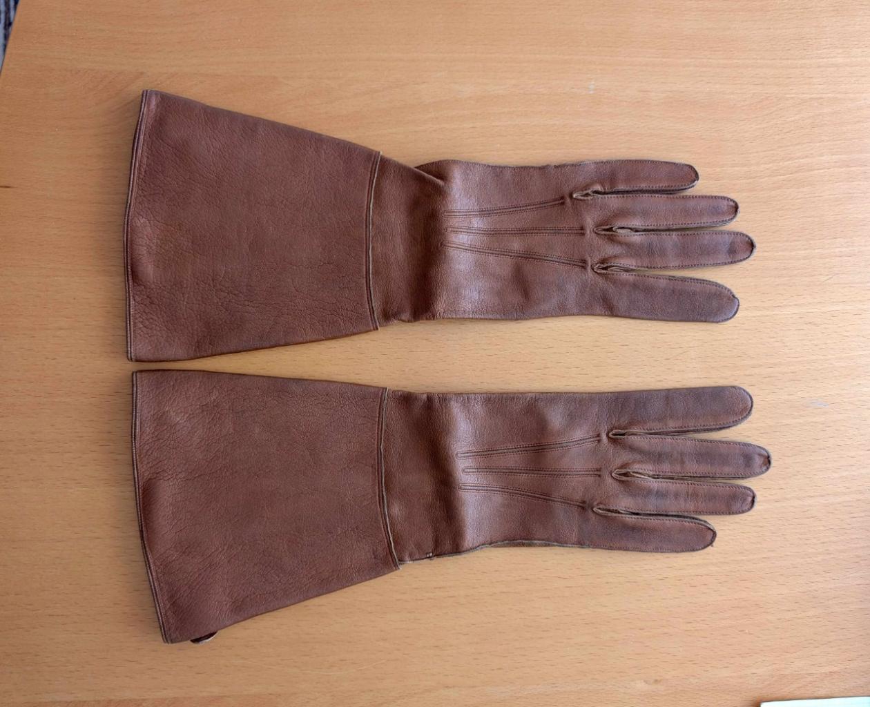 Gants voiture anciens LesAnciennes.com