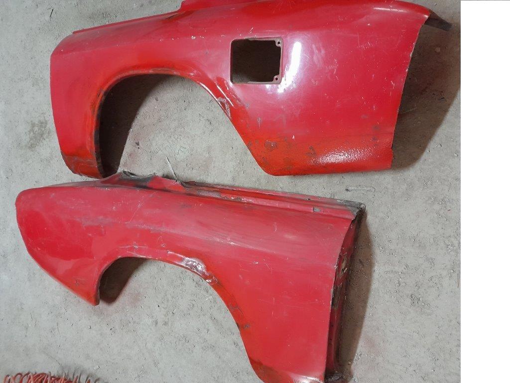 ALFA ROMEO GT 105, Paire d'ailes arrière LesAnciennes.com