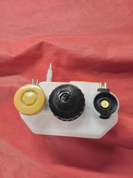 Reservoir liquide de freins MERCEDES 280 SL LesAnciennes.com