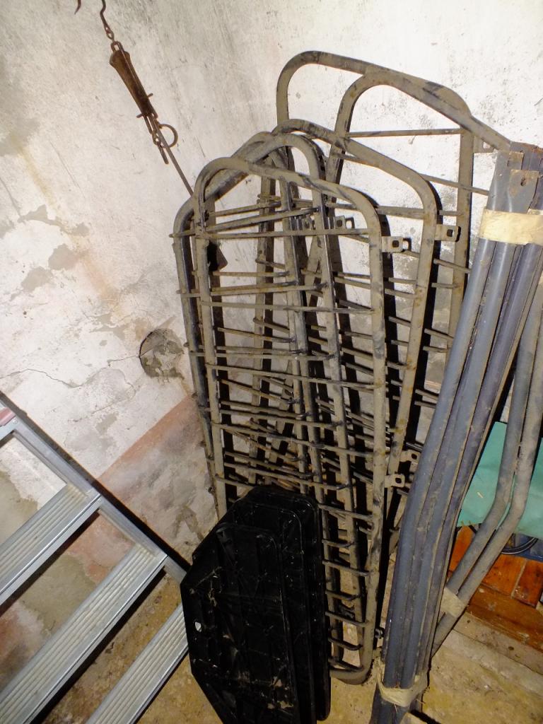 Grilles FIAT Fiorino pick up LesAnciennes.com