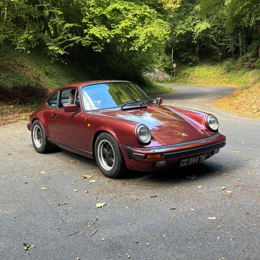 PORSCHE 911 Carrera 3.2L Coupe - 1986 LesAnciennes.com
