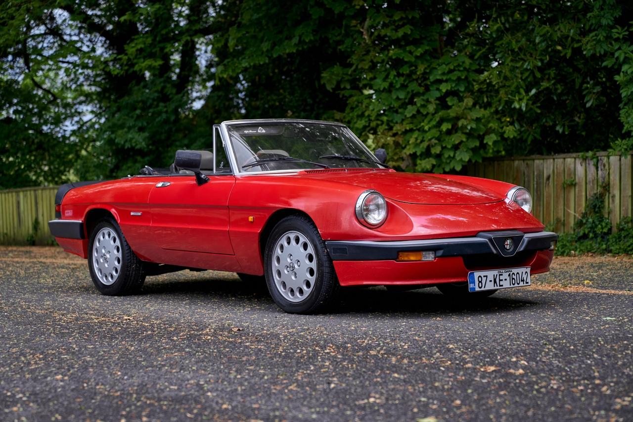 1987 Alfa Romeo Spider 2.0 QV LesAnciennes.com
