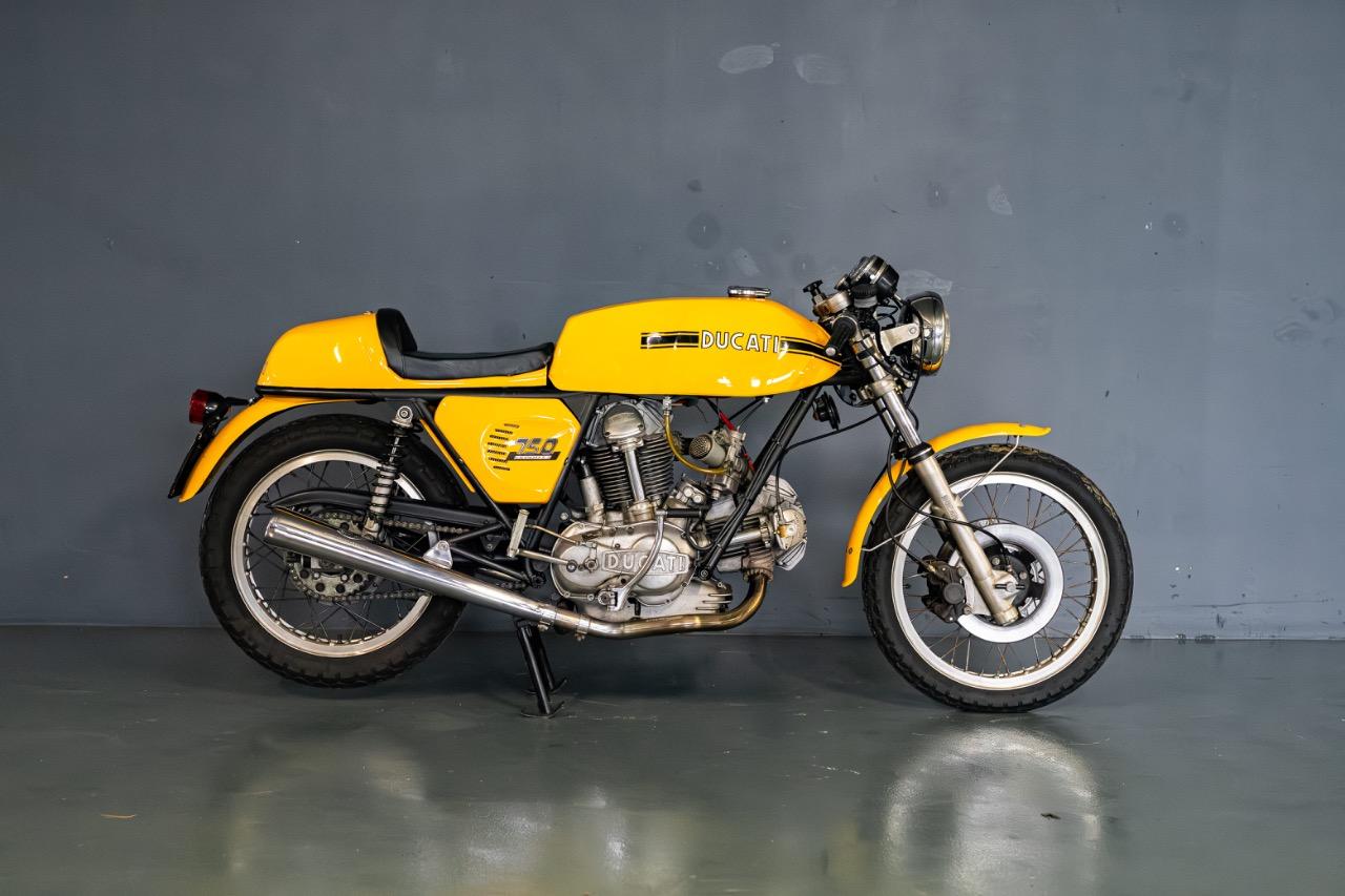 DUCATI 750 Sport - 1973 LesAnciennes.com