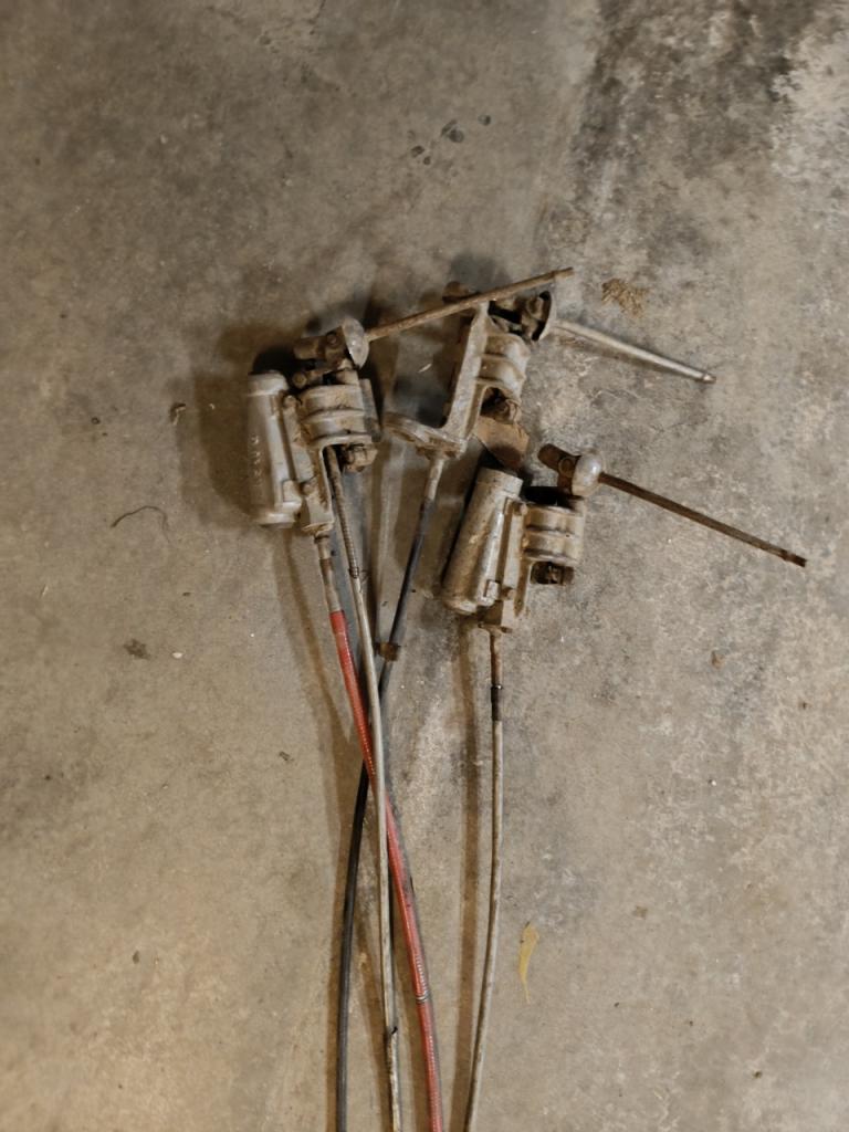 Câble et Levier de vitesse LesAnciennes.com