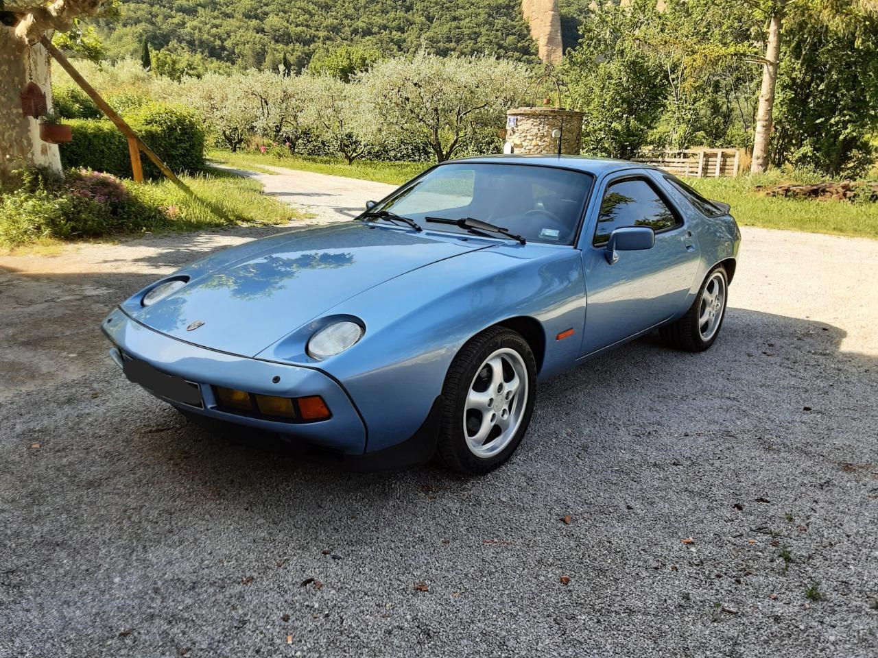PORSCHE 928 S2 - 1986 LesAnciennes.com