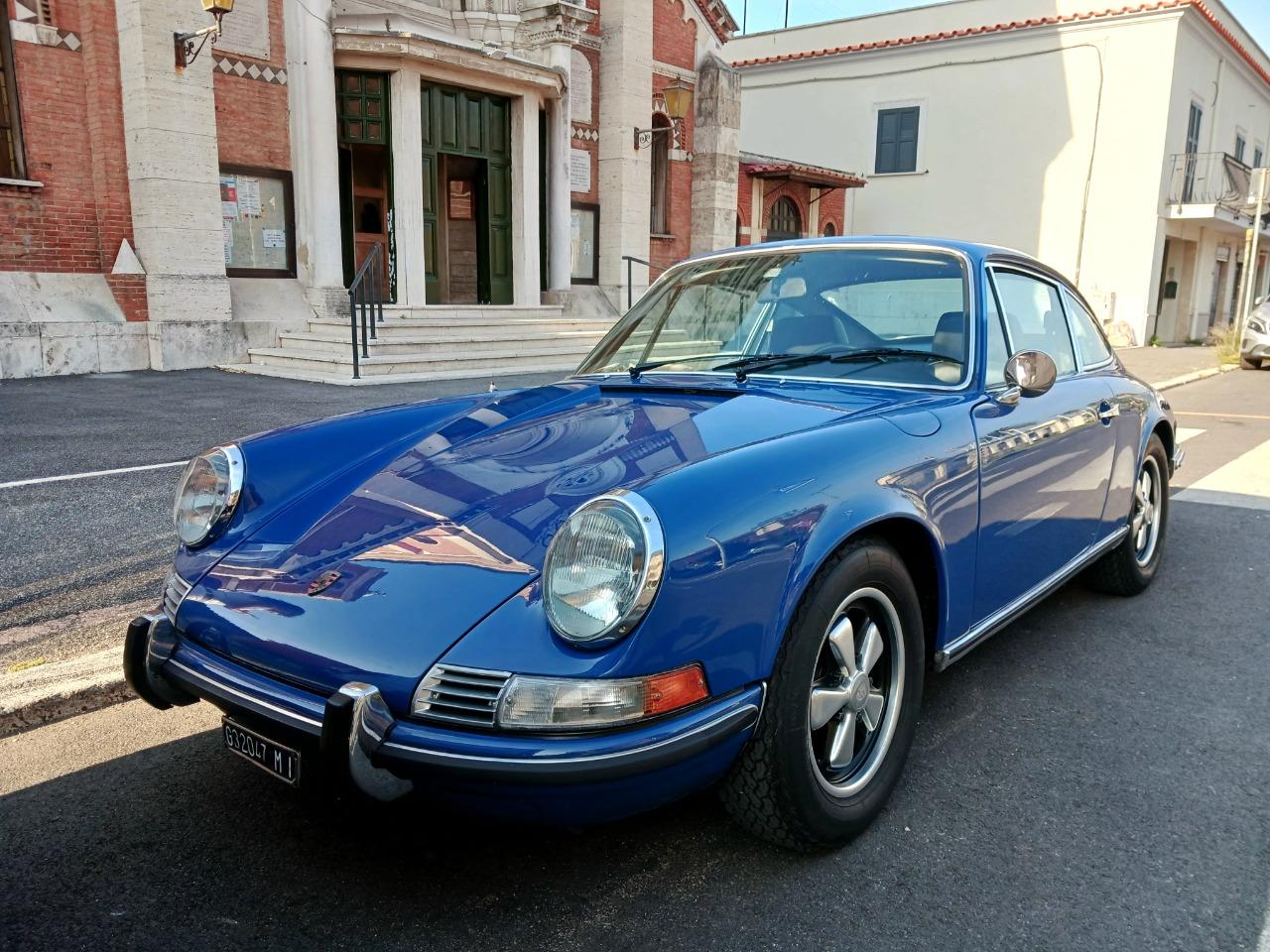 PORSCHE 911 T 2.0 (1968) - 1968 LesAnciennes.com