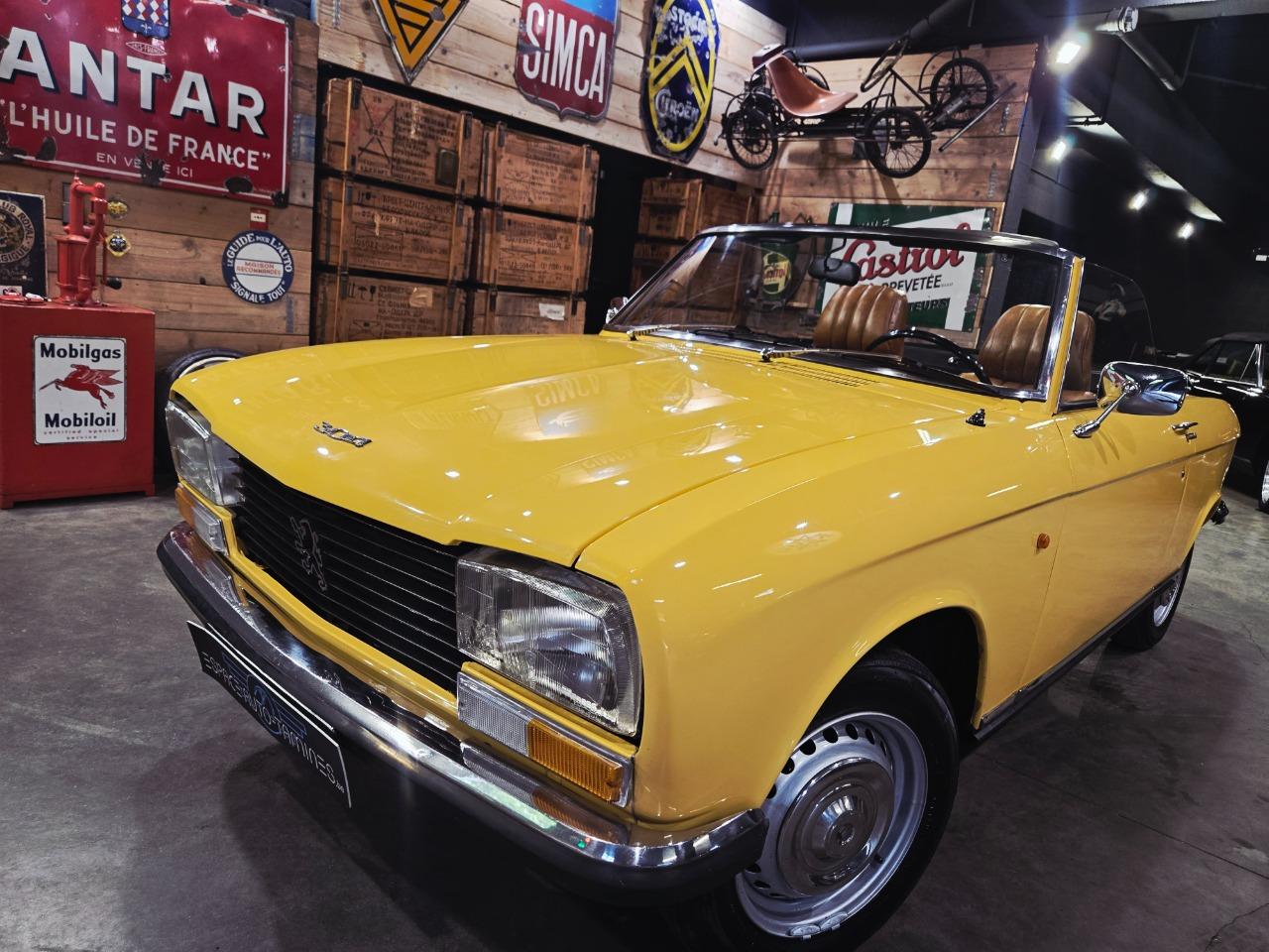 PEUGEOT 304 cabriolet S - 1974 LesAnciennes.com