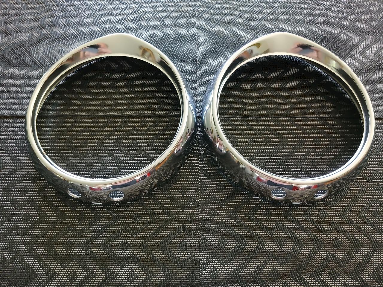 Cerclages de phares PEUGEOT 404 SEV MARCHAL LesAnciennes.com