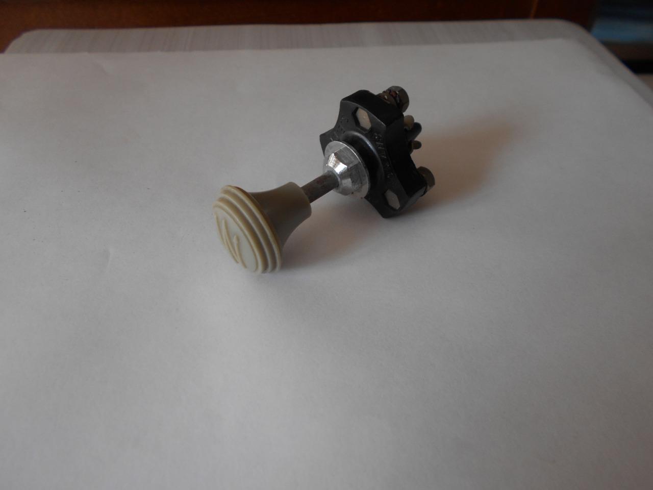 Contacteur PEUGEOT 203 403 LesAnciennes.com