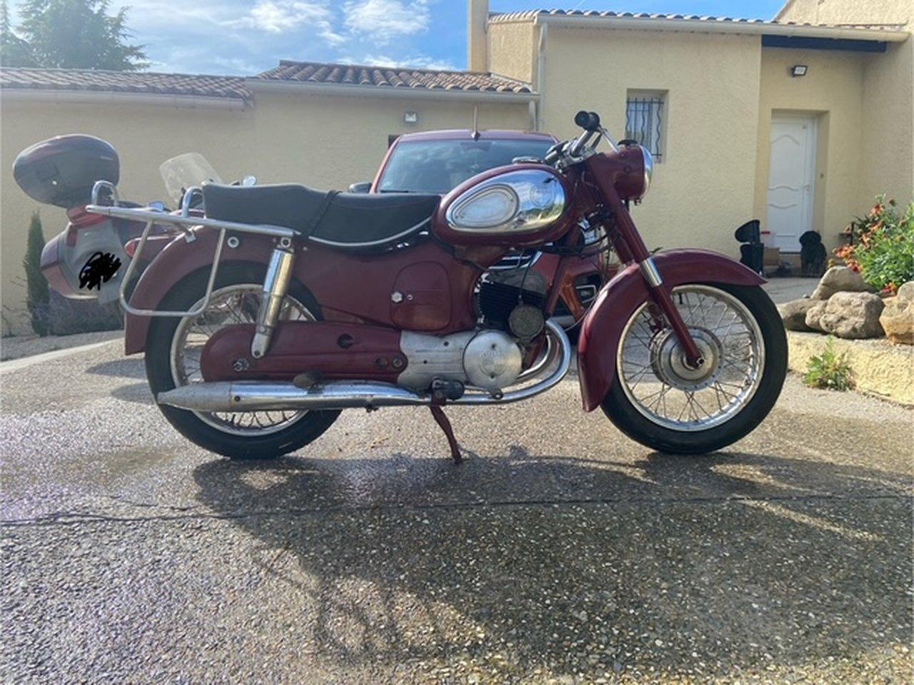 1957 Puch 175SV LesAnciennes.com