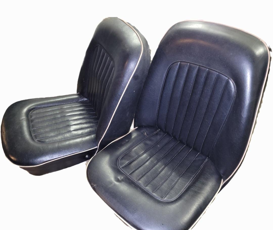 SIÈGES TRIUMPH TR4A ET AIRS LesAnciennes.com