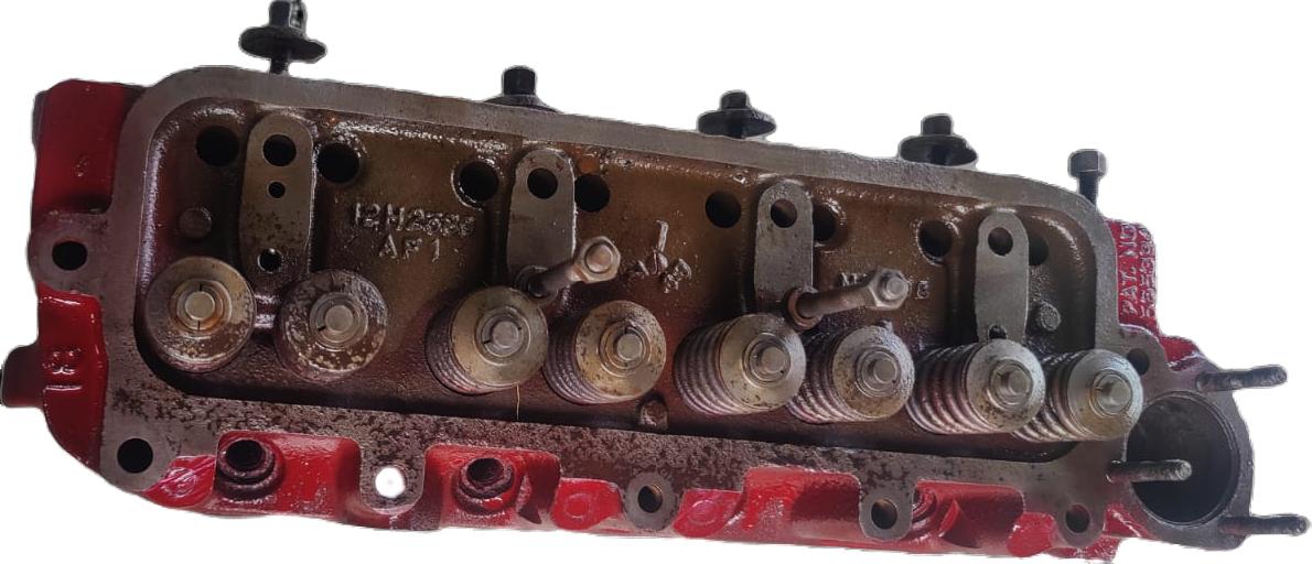 CULASSE MG MGB B GT LesAnciennes.com