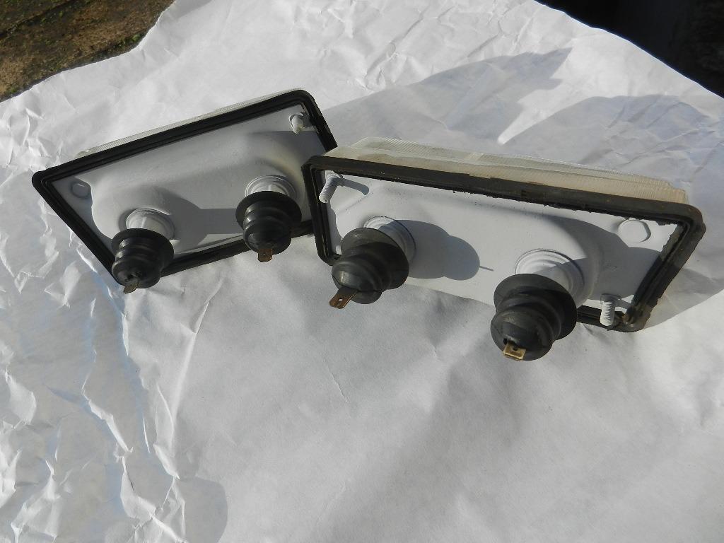 Paire de clignotants avant RENAULT 6 1ère série LesAnciennes.com
