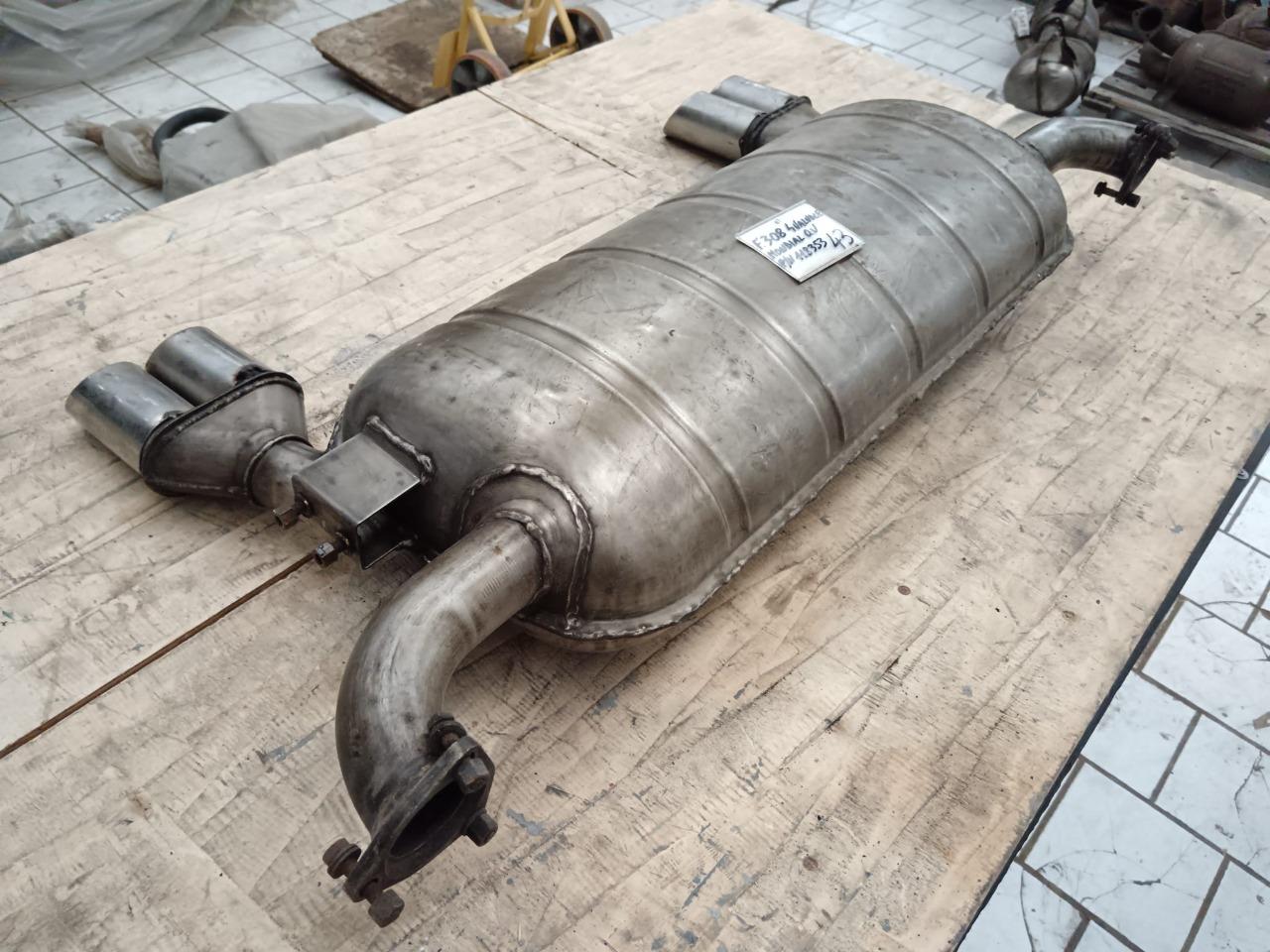 Silencieux d'échappement Ferrari 308 Qv, Mondial LesAnciennes.com